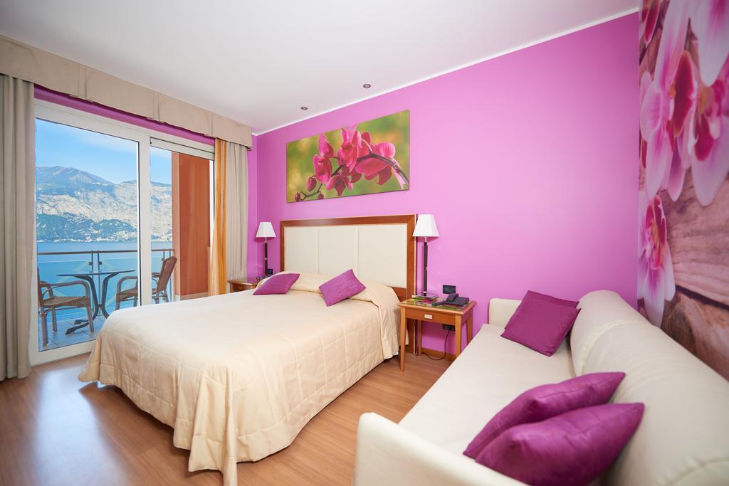 Belfiore Park Hotel 4Stars Superior "Adults Only" Brenzone sul Garda Phòng bức ảnh